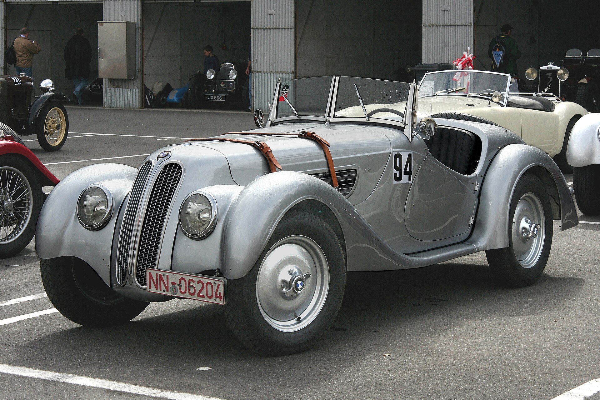 BMW 328 — представитель поколения