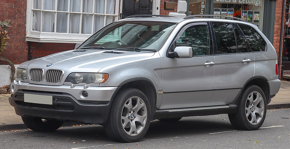 BMW X5 E53 — представитель поколения